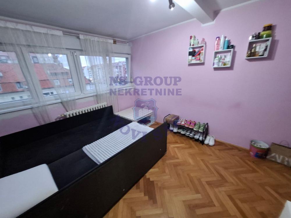 Slika 10 - Odličan četvorosoban stan!